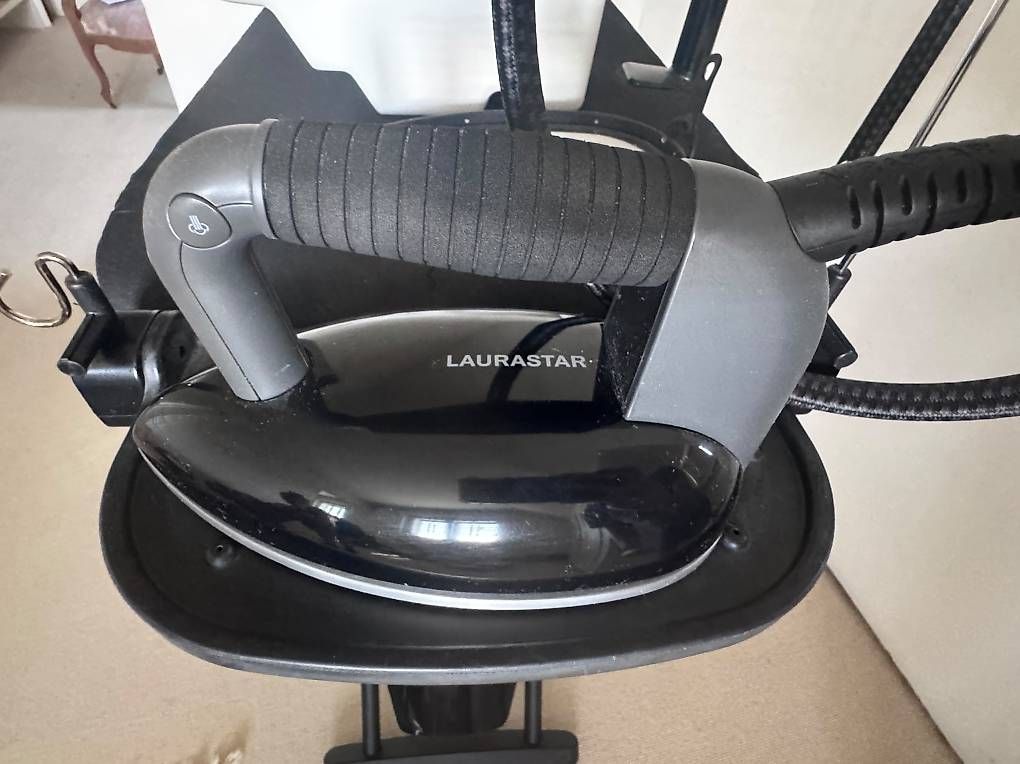 Ferri da stiro: Laurastar Smart M Limited Edition – Usato da Fällanden venduto da althausb 2