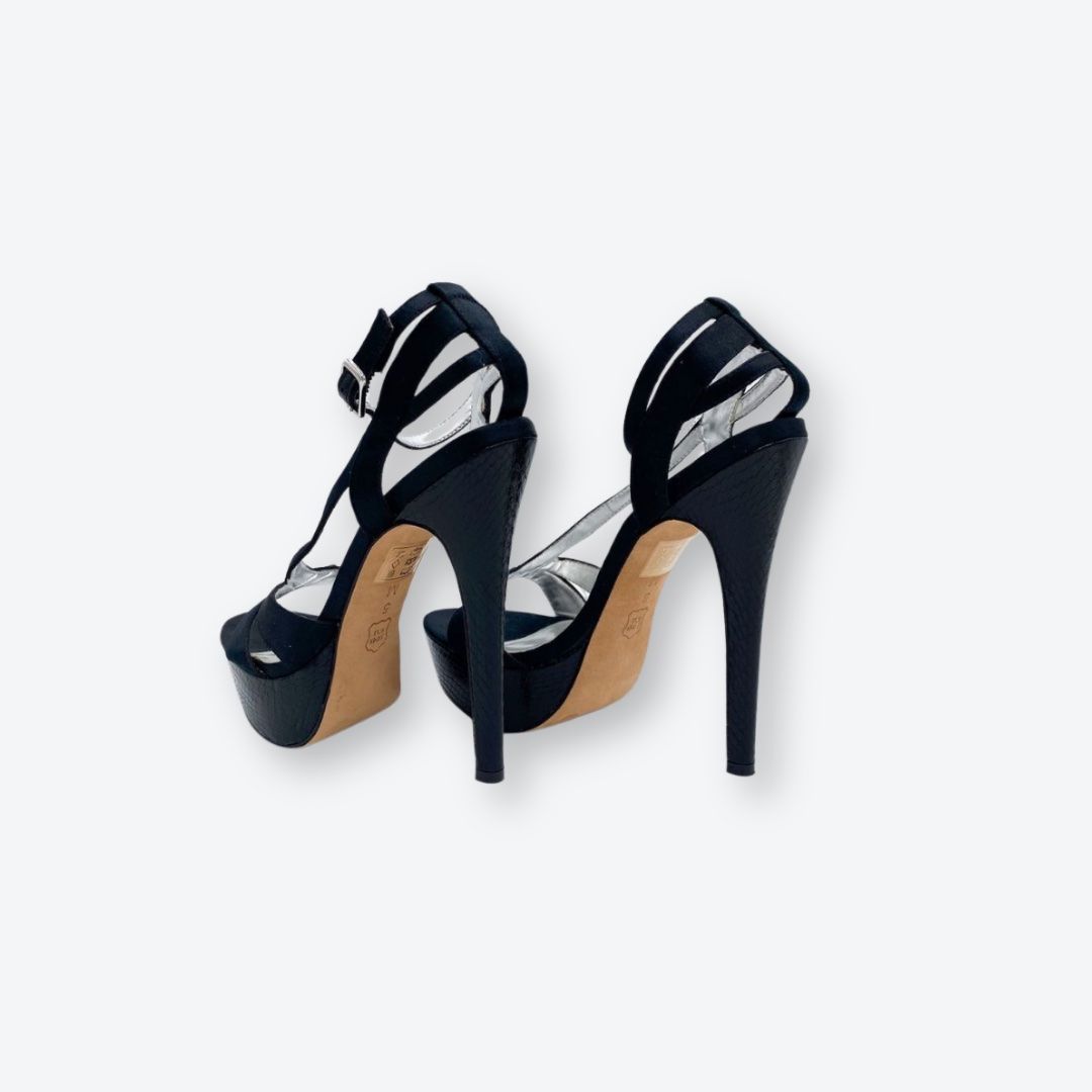 Scarpe da donna: Schwarze plateau Sandals in Gr. 35 – Usato da Oberkirch LU venduto da petitefashion 3