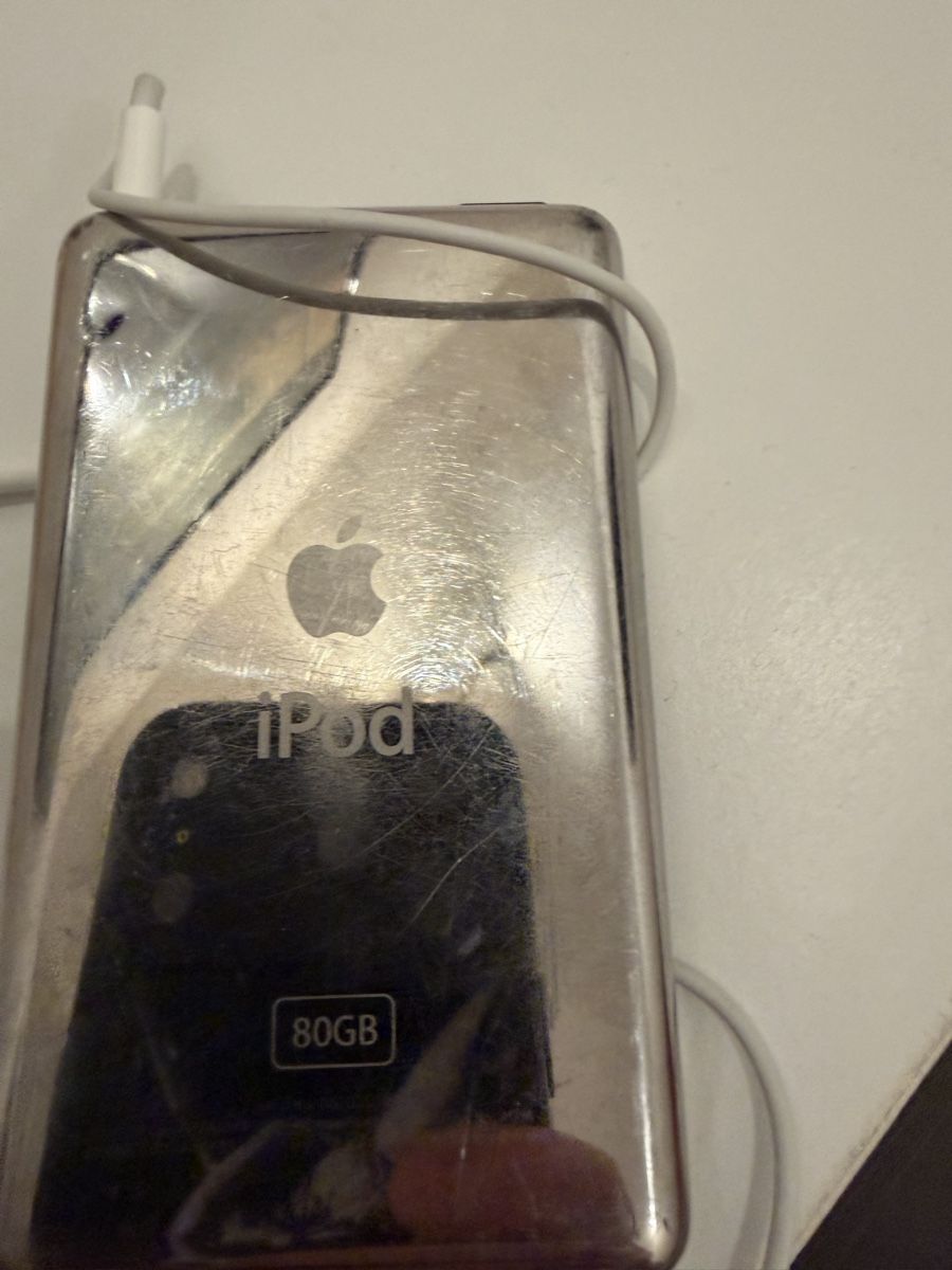 Apple Tragbarer Mediaplayer: Ipod Classic 80GB – Gebraucht aus Bern von thecrow03 1