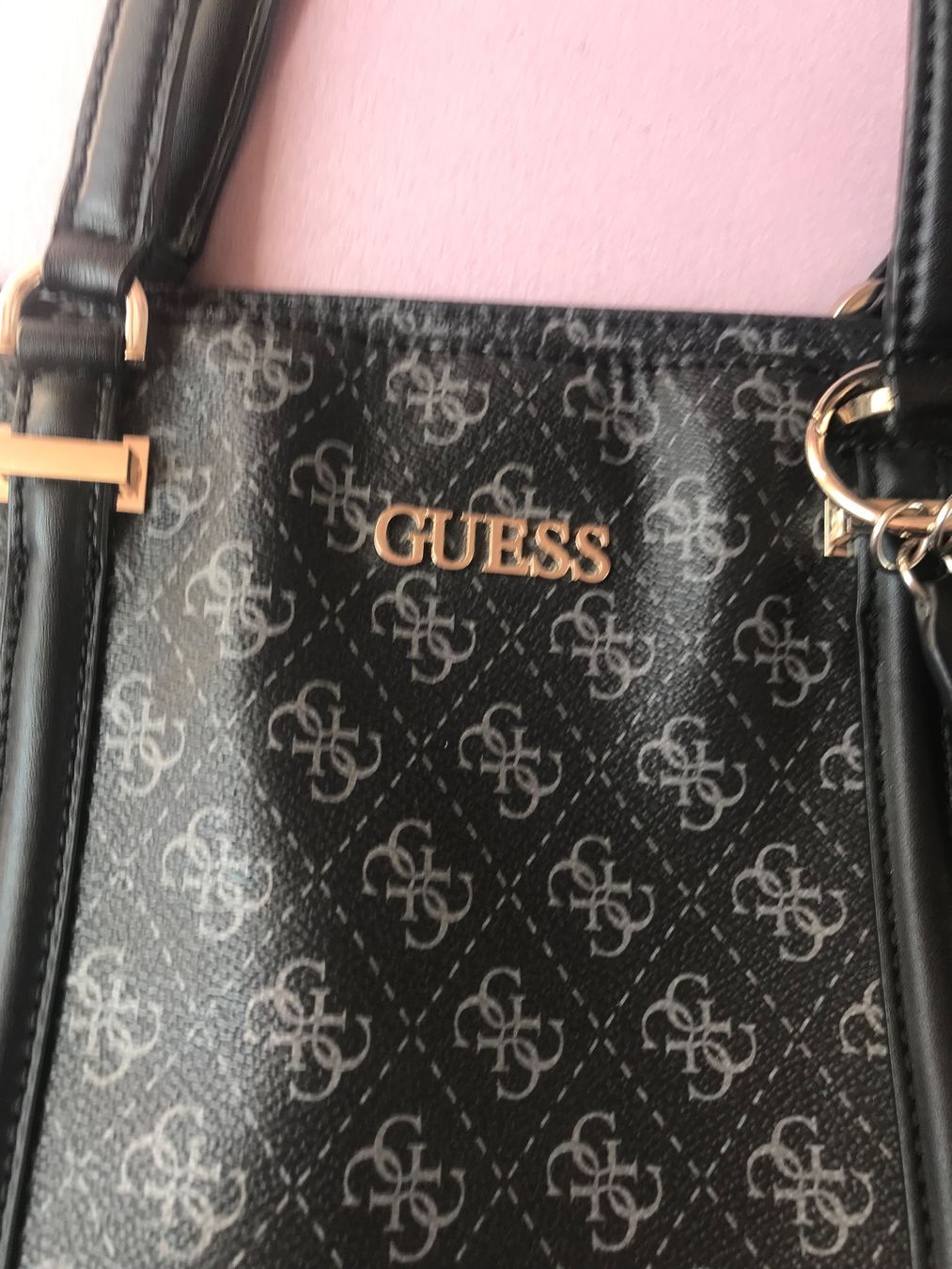 Guess Borse da donna: Guess Tasche – Nuovo (secondo la descrizione) da Oftringen venduto da mbc_b8vr 2