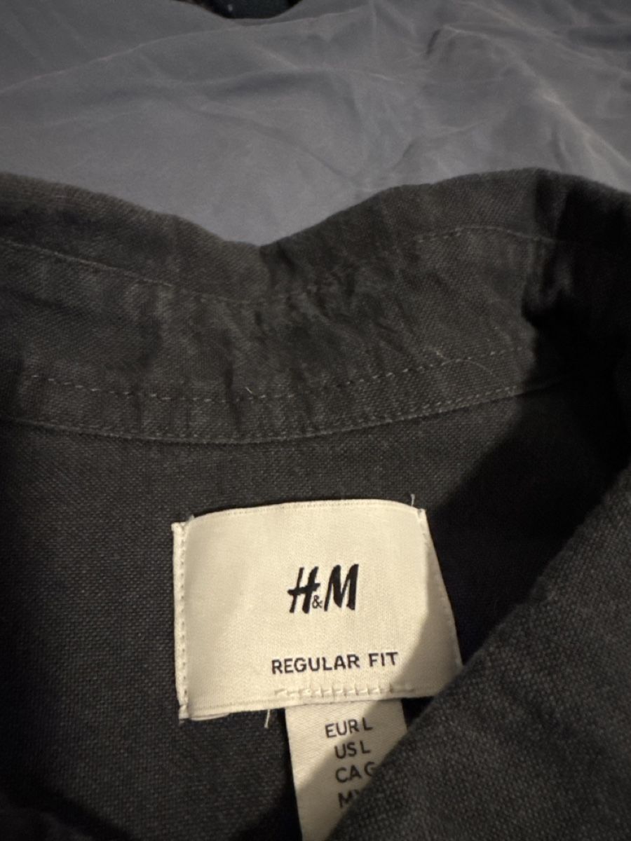 H&M Chemises: Herren Hemd H&M Regular Fit Grösse L dunkelgrau – Neuf (Voir description) à zürich par sel_c7gk 2