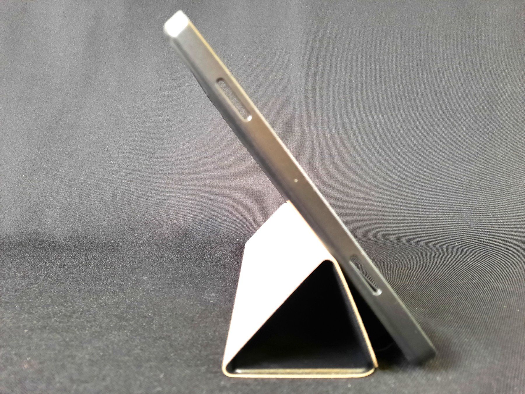 Samsung Covers & Borse: SAMSUNG Book Cover – Nuovo (secondo la descrizione) da Beinwil am See venduto da Restwert_Beinwil 5