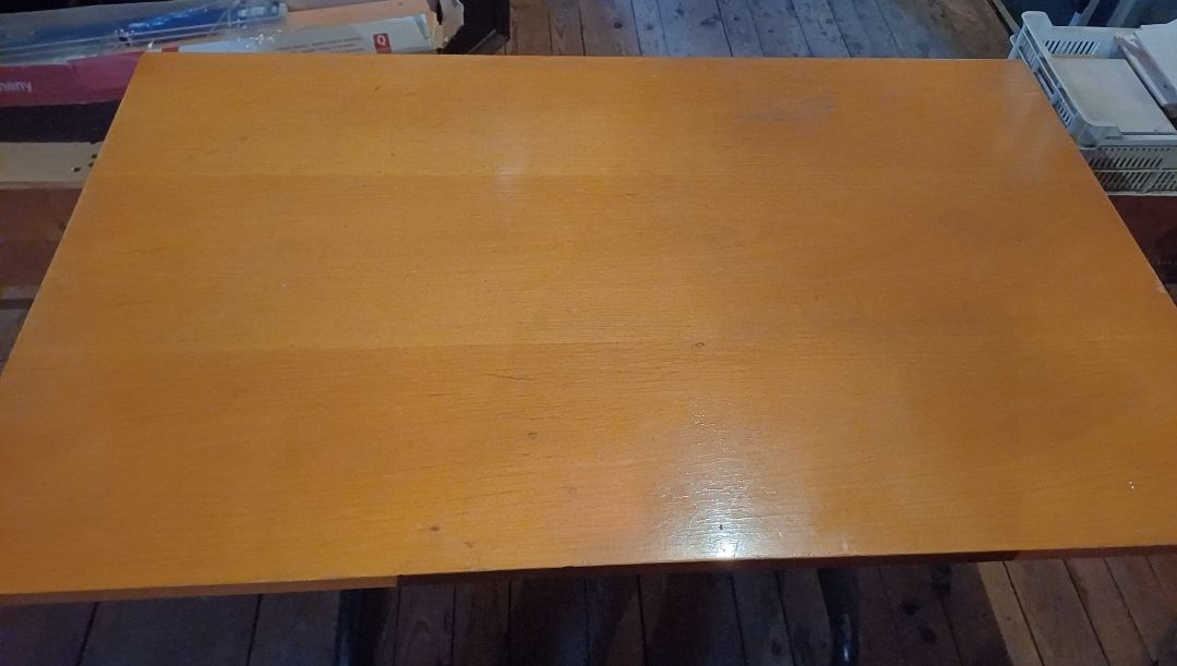 Tavoli: schöner robuster 4 er Holztisch – Usato da Flaach venduto da ker_6ml7 5