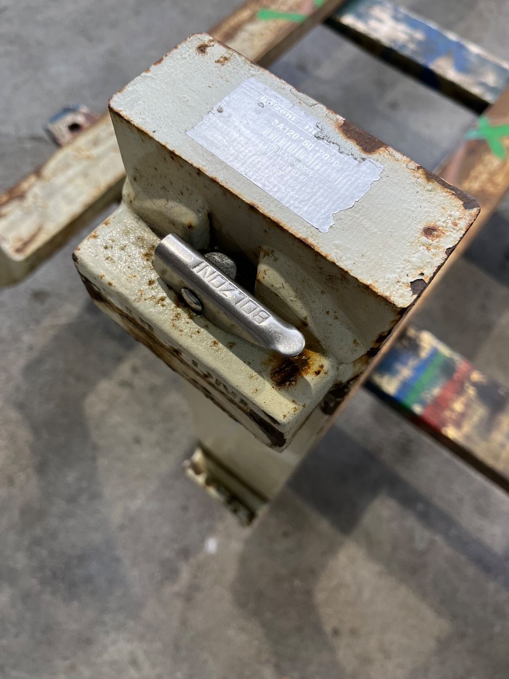 Carrelli elevatori e a forche: Fourche à palettes  2m FEM3 – Usato da Bioley-Magnoux venduto da Salvo25 3