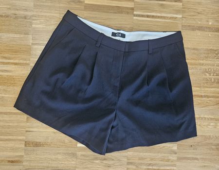 Shorts schwarz von C&A, Grösse 38 NEU!!