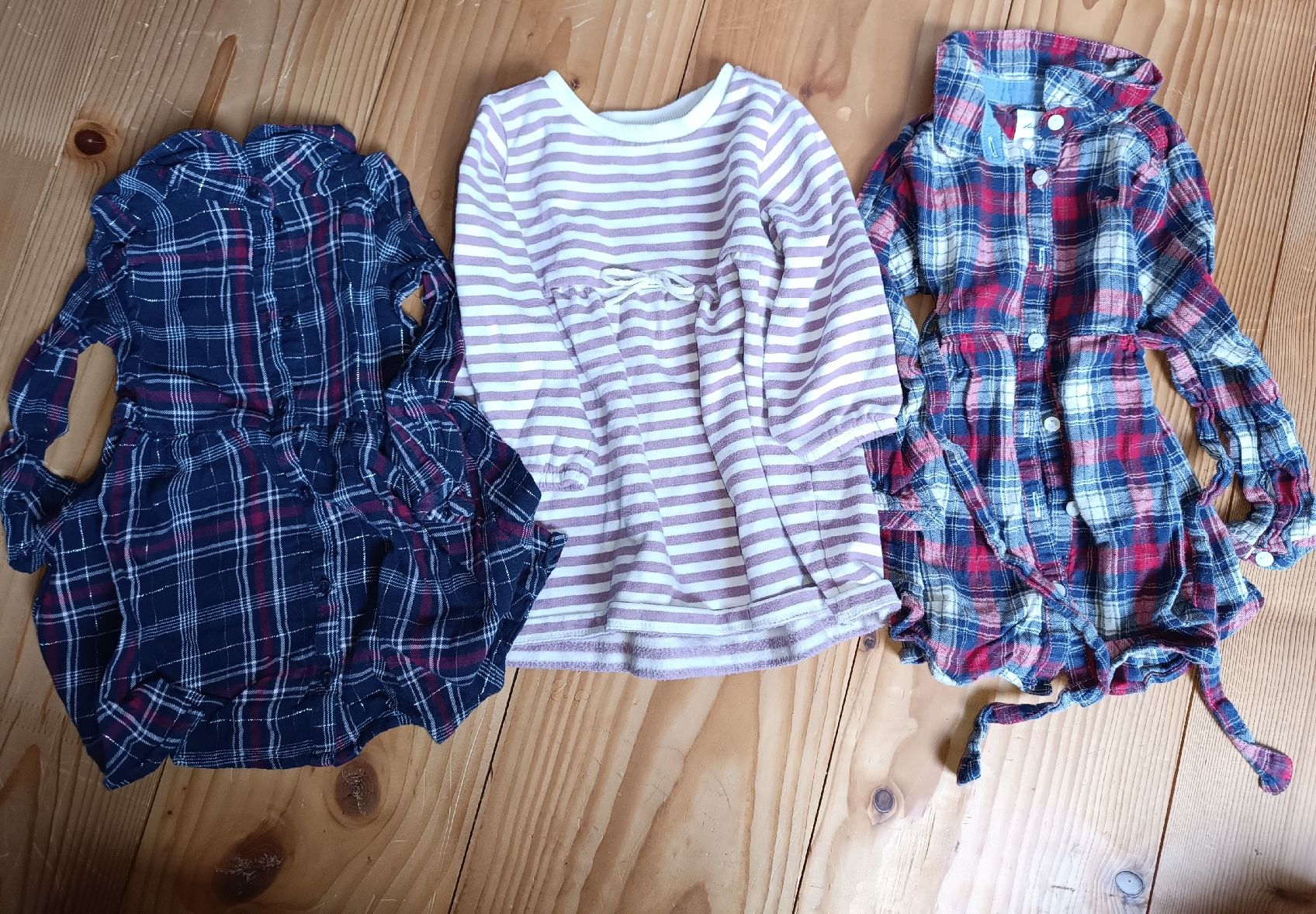 Kleiderpakete & -sets: Kleiderset Mädchen Gr. 80 – Gebraucht aus Näfels von ang_p78x 5