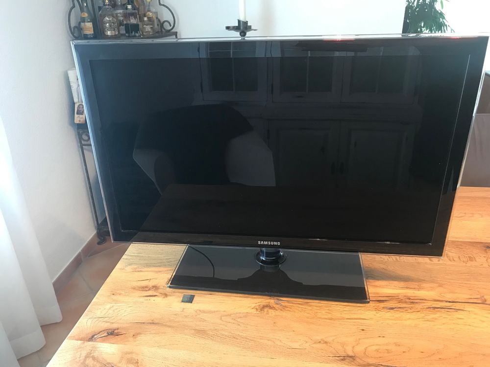 SAMSUNG 32 ZOLL HD FERNSEHER | Kaufen auf Ricardo