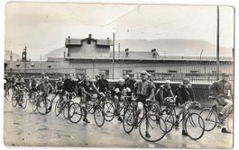 Radsport Velofahrer wohl beim Start eines Rennens