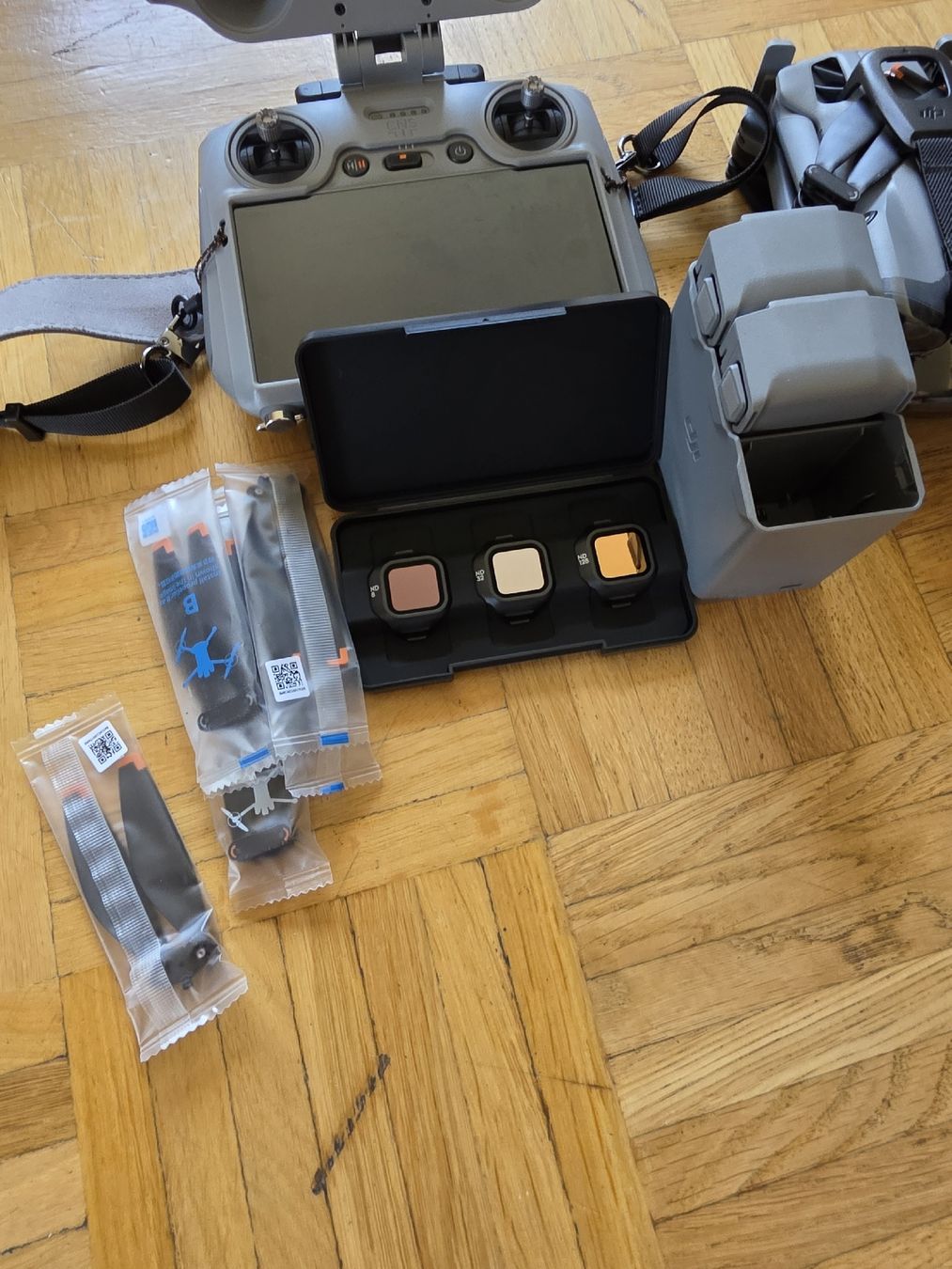 DJI RC Modellbau: DJI Mini 5 Pro Fly More Combo Drohne ( Versand oder Abholung – Neu (gemäss Beschreibung) aus Haag (Rheintal) von Mr.Haag 3