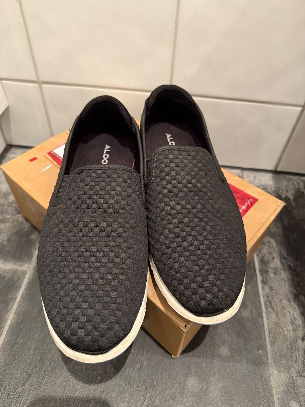 Aldo Scarpe da uomo: Aldo Slipper schwarz Stoff Gr. 40 – Usato da Chur venduto da spicebone 2