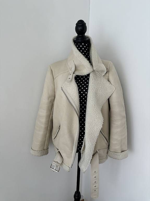 Giacche: Warme Winterjacke creme Gr. 38 – Usato da Zürich venduto da enjoyxvintage