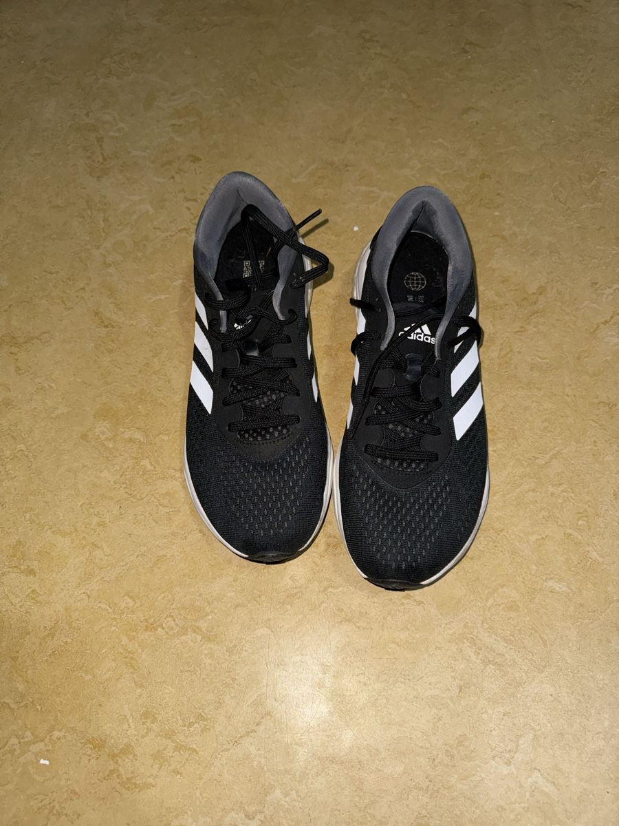 Adidas Scarpe da uomo: Adidas Supernova - Chaussures de course - Taille 44 – Nuovo (secondo la descrizione) da Chesières venduto da JMStore
