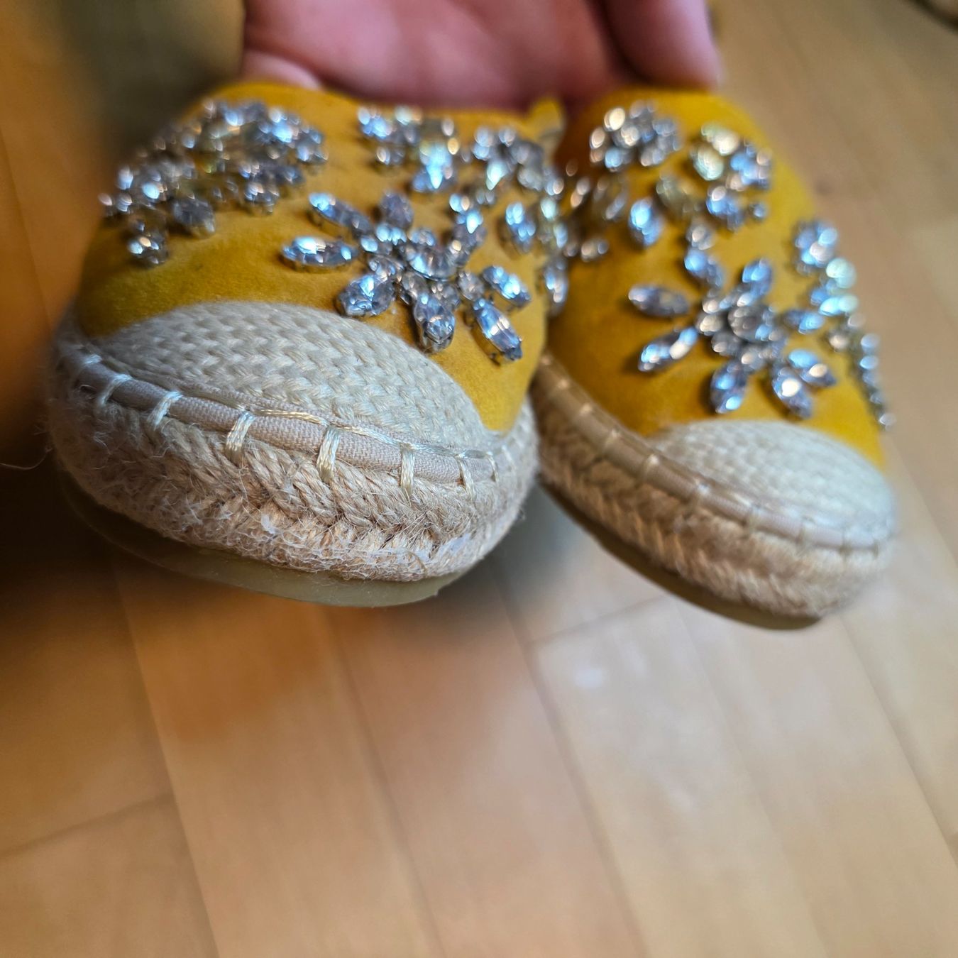 Scarpe da donna: DeeZee Ocker Sandalen mit Strass Gr.39 – Usato da Wald ZH venduto da CapLux 2