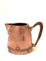Kleiner Art-Nouveau-Krug aus Kupfer