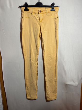 Sommerliche gelbe Jeans von Blanknyc Gr. 24