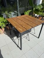 Gartentisch Holz mit Metallgestell quadratisch