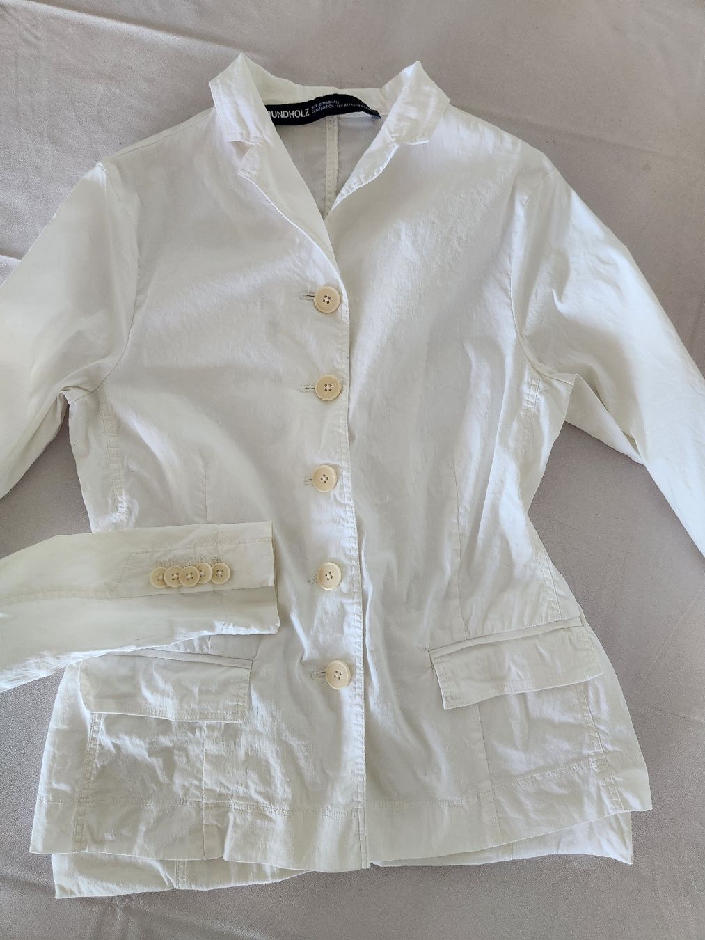 Rundholz Vestes: Rundholz veste blanche taille XS – D'occasion à Lausanne par man_rw9q 4