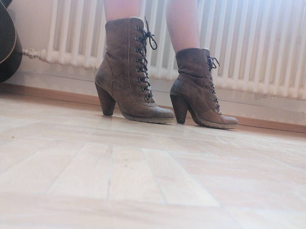 Scarpe da donna: winter Stiefel Grösse 36 – Usato da Arlesheim venduto da gligli01 1