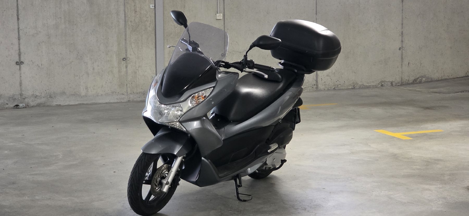 Honda Scooter: Honda Pcx 125cc – Usato da Stans venduto da Andre_Gouveia 8