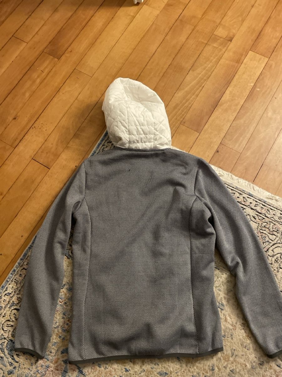 CMP Giacche: CMP Damen Jacke mit Kapuze, Grösse M, wie neu! – Usato da Wahlen b. Laufen venduto da Salome7 3