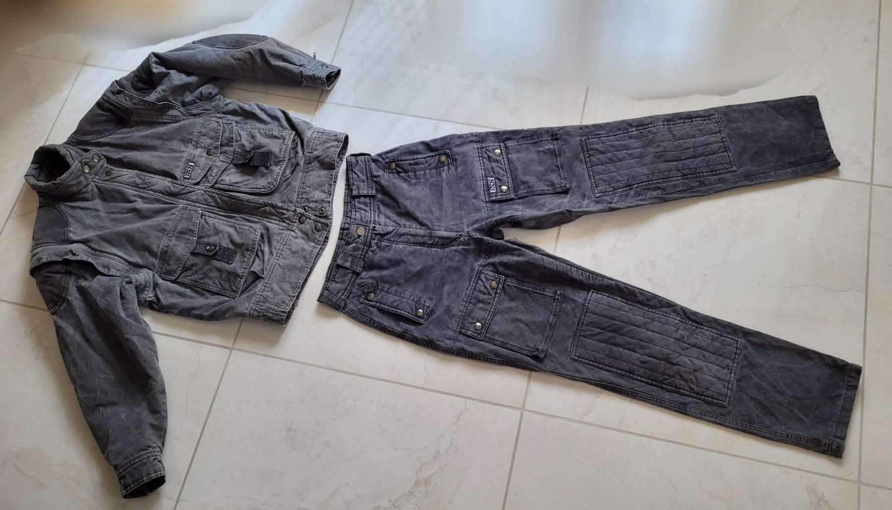 IXS Completi & Tailleur: IXS Stoff Töffkombi Damen, 38 M – Usato da Bischofszell venduto da -fr-5 3