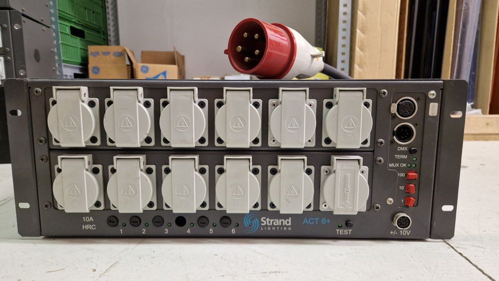 Strand Lighting ACT 6+ Stromverteiler Kaufen auf Ricardo