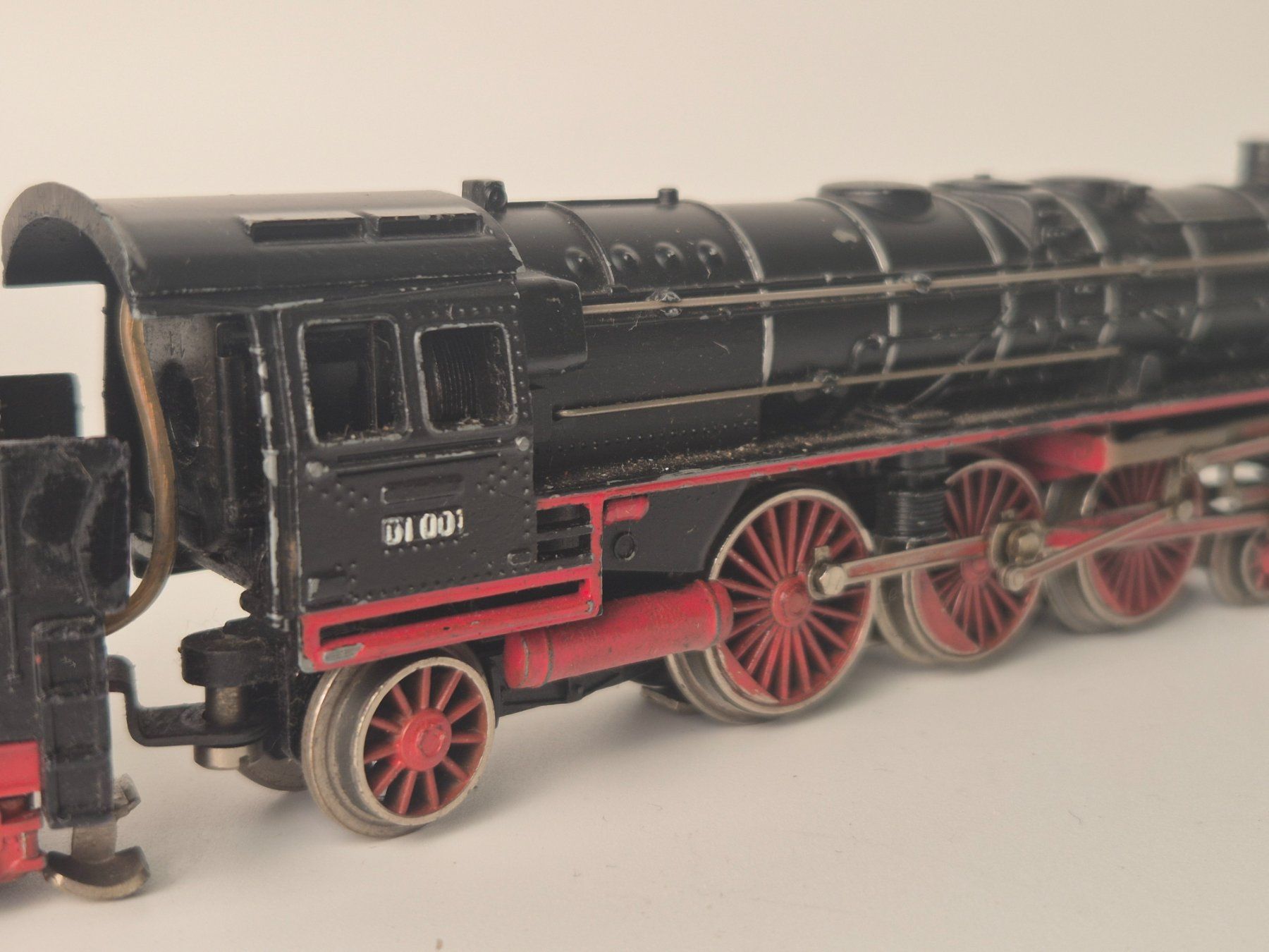 Trix Modellini di ferrovie: Locomotive Trix express 763 – Usato da Bogis-Bossey venduto da VNT-GE.ch 9