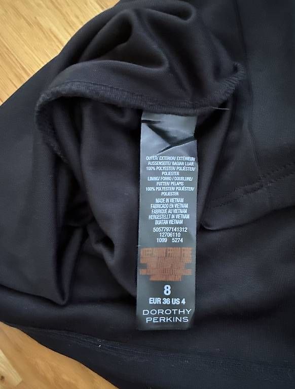 Kleider: Sommerkleid - Grösse UK 8 / EU 36 – Gebraucht aus Sursee von nl9_tj59 3
