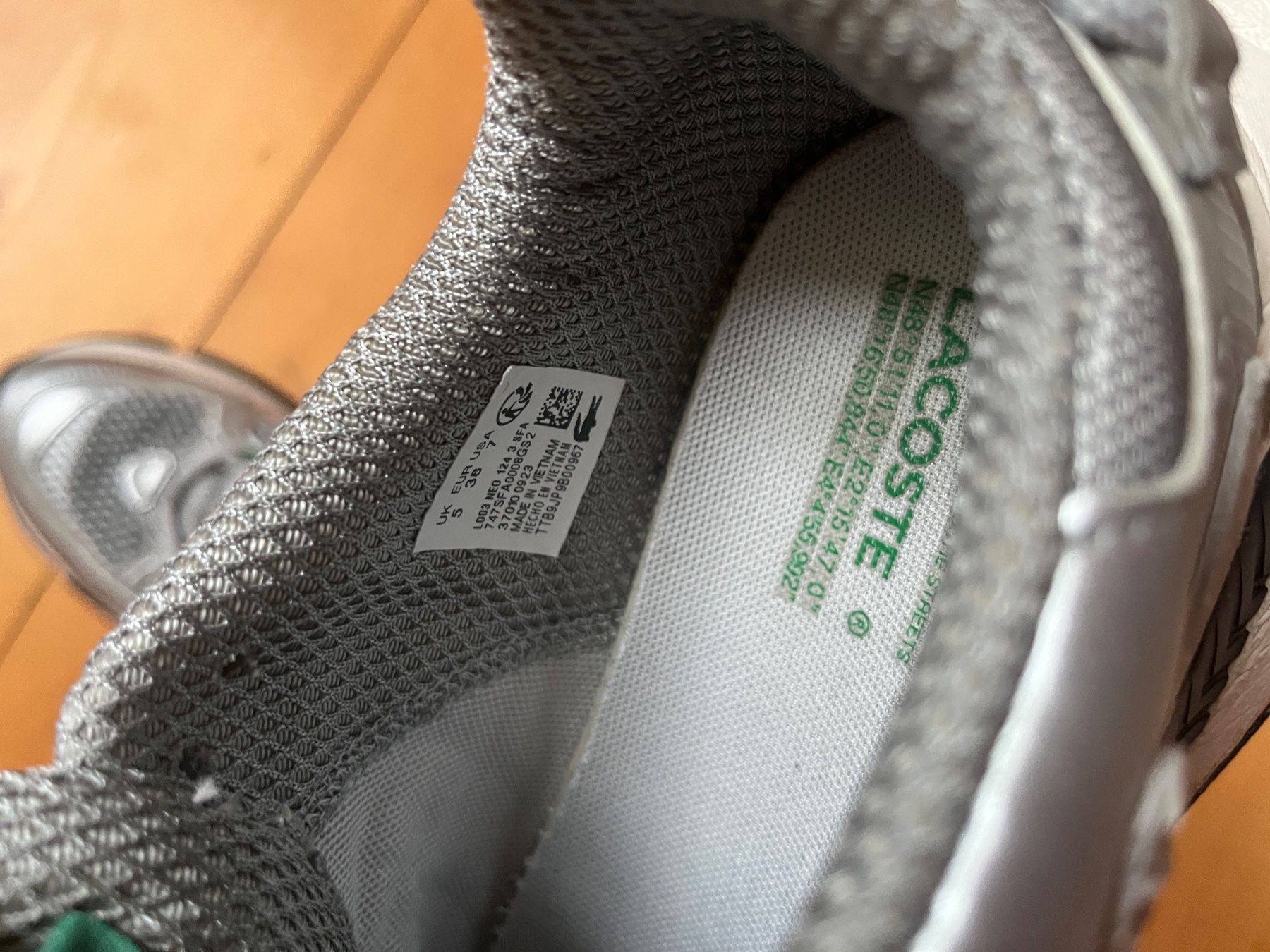 Lacoste Scarpe da donna: Lacoste Sneakers Gr. 38 – Usato da Basel venduto da hannelovisa 1