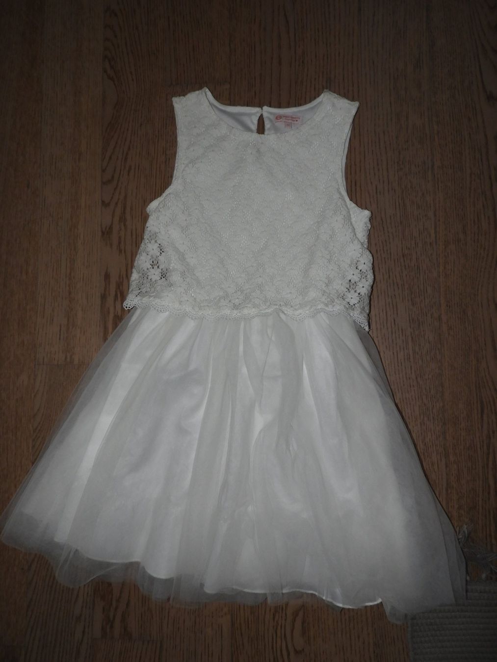 C&A Kleider & Röcke: Mädchen Kleid weiss Grösse 140 – Neu (gemäss Beschreibung) aus Hergiswil NW von Noema2006