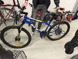 GT Aggressor Sport Mountain Bike -neuwertig, nur 1x Gefahren