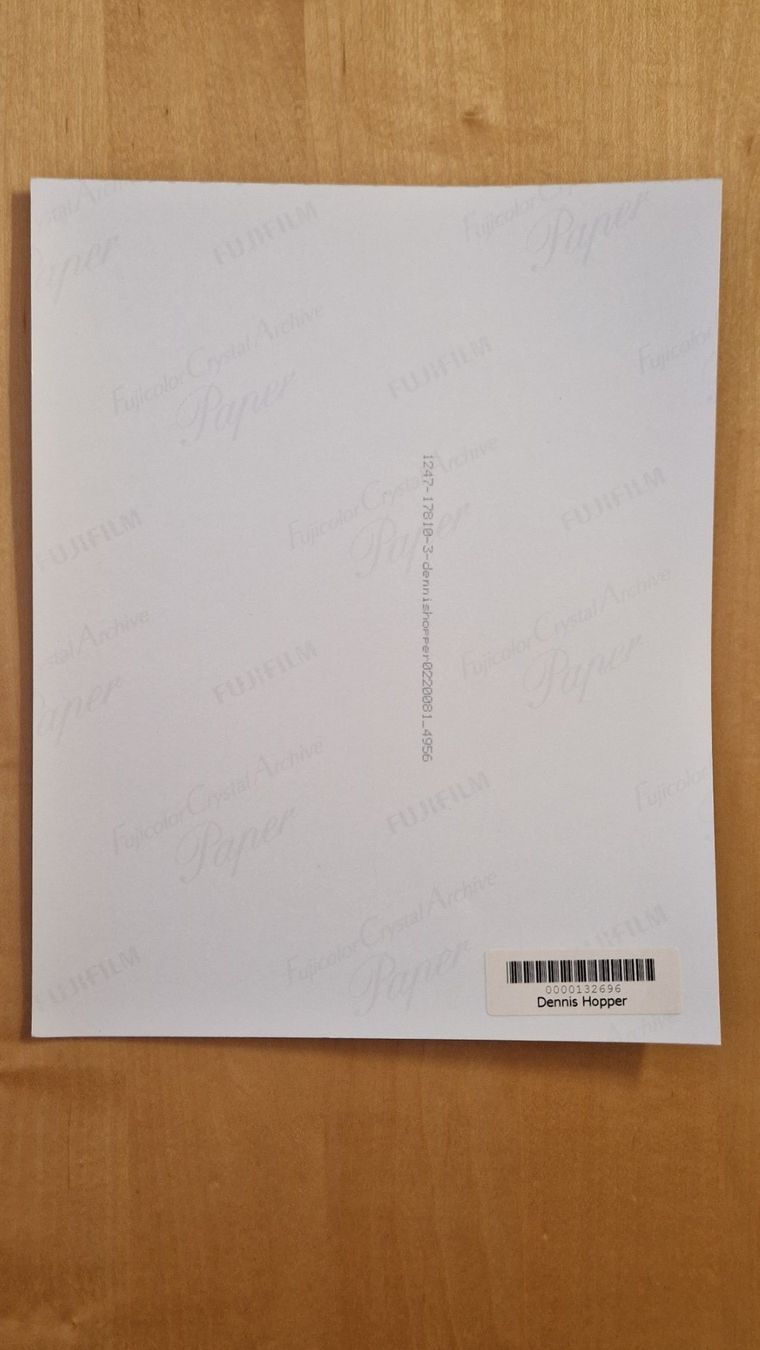 Autografi: Dennis Hopper, Original Autogramm auf Grossfoto in Farbe – Usato da Salmsach venduto da aacs65 1