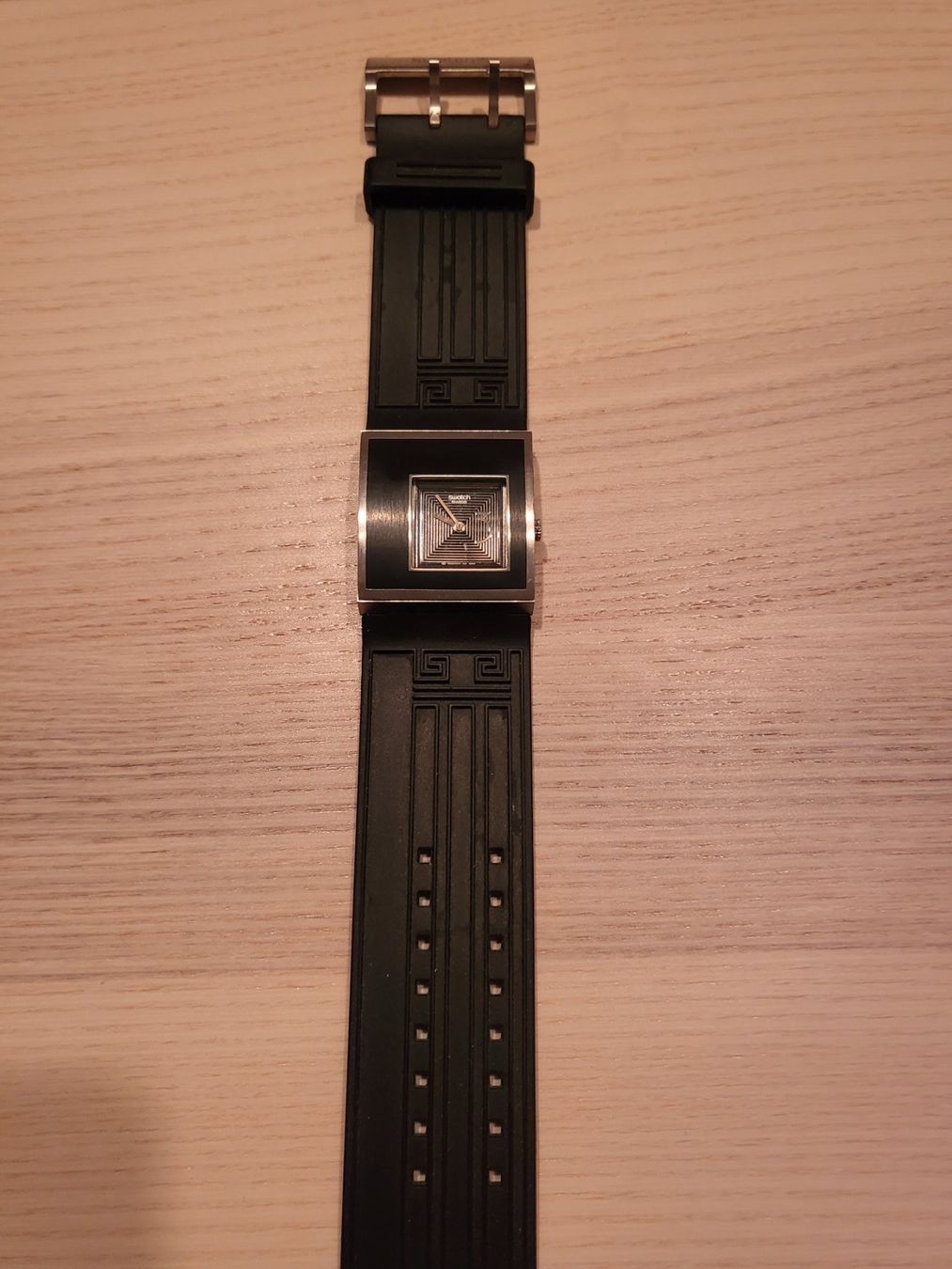 Swatch Orologi: Swatch black square watch new battery – Usato da Zürich venduto da Kralot