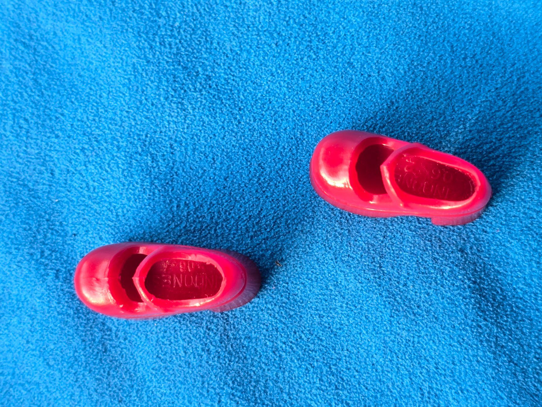 Giocattoli: Chaussures poupée rouge plateforme talon – Usato da versoix venduto da moonkey02 2