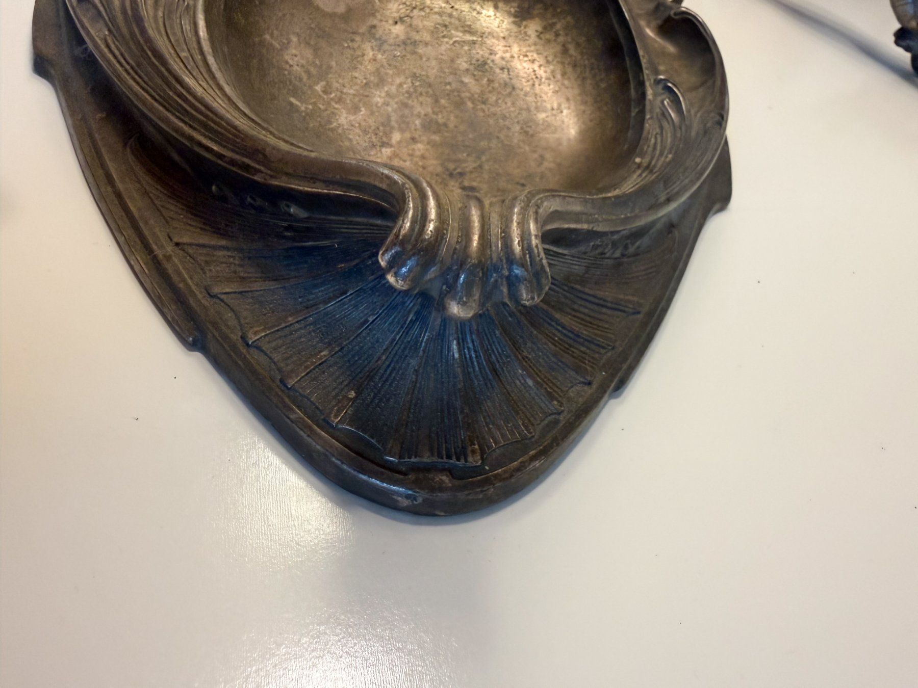 Piatti di portata: Jugendstil Aufsatzschale Frauenfigur – Usato da Böckten venduto da SELL-4U 2