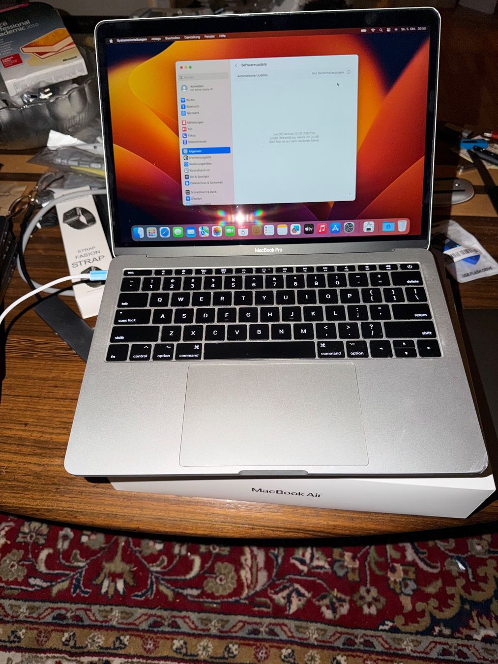 Apple Notebooks: Macbook pro 13 2017 – Gebraucht aus Schattdorf von Kofi57