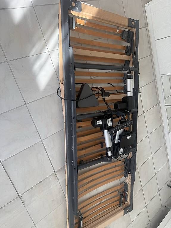 Lattenroste: Elektrischer lattenrost  80x 200  – Gebraucht aus Schwarzenegg von K35