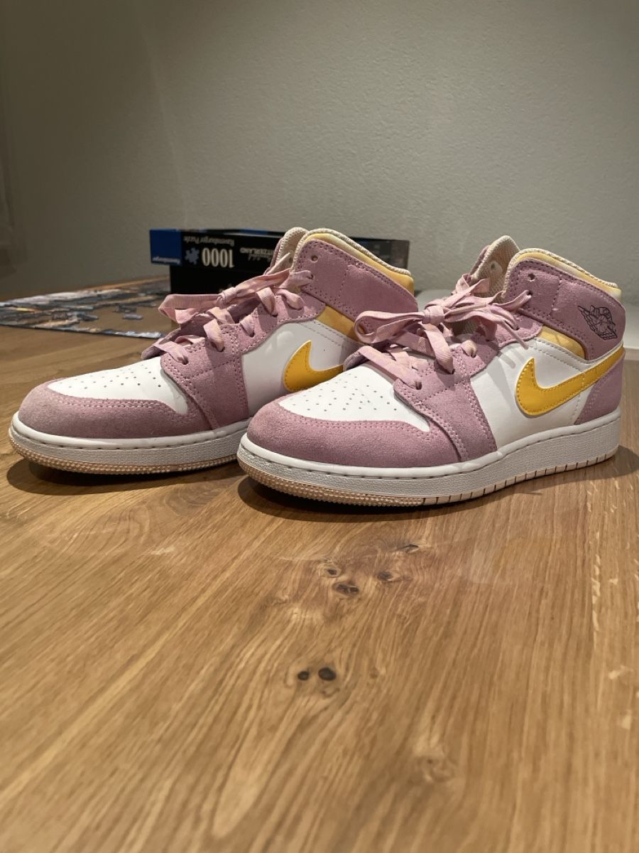 Jordan Scarpe da donna: Jordan 1 mid se arctic pink grösse: 38.5 – Nuovo (secondo la descrizione) da Niederbüren venduto da Stefanobavaro