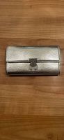 Bella Borsetta color oro Guess 1981