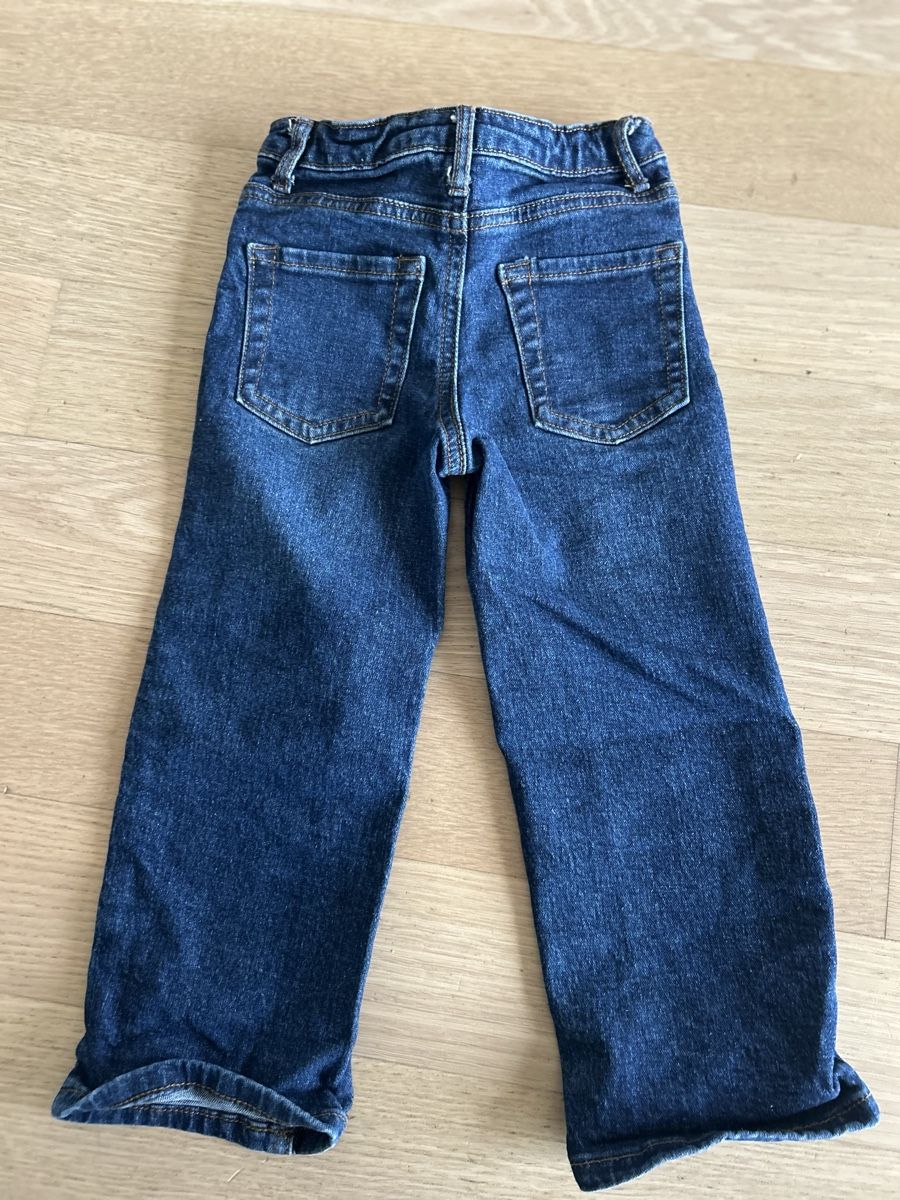 Hosen: Kids Jeans Straightcut 104 / 3-4 – Gebraucht aus Zollikon von JuRock 2