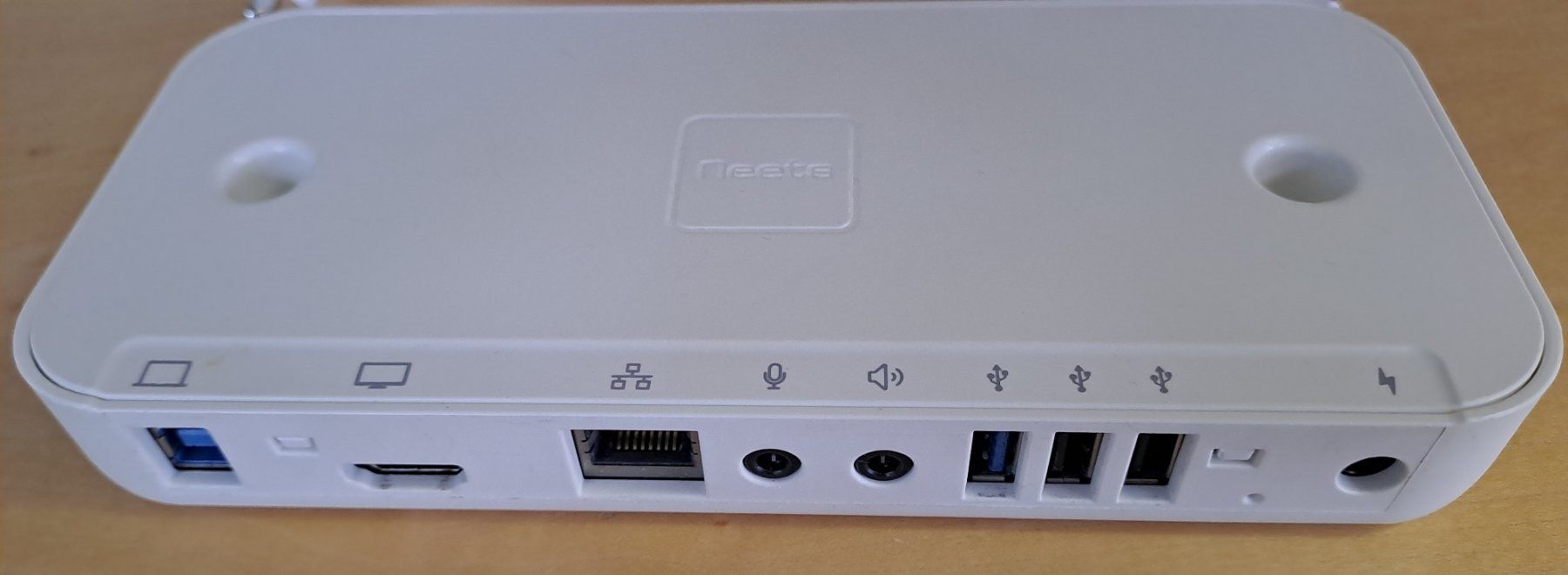 Dockingstation: NEETS Solvo AV System Hub, Dockingstation – Gebraucht aus Andwil SG von Computerland 1