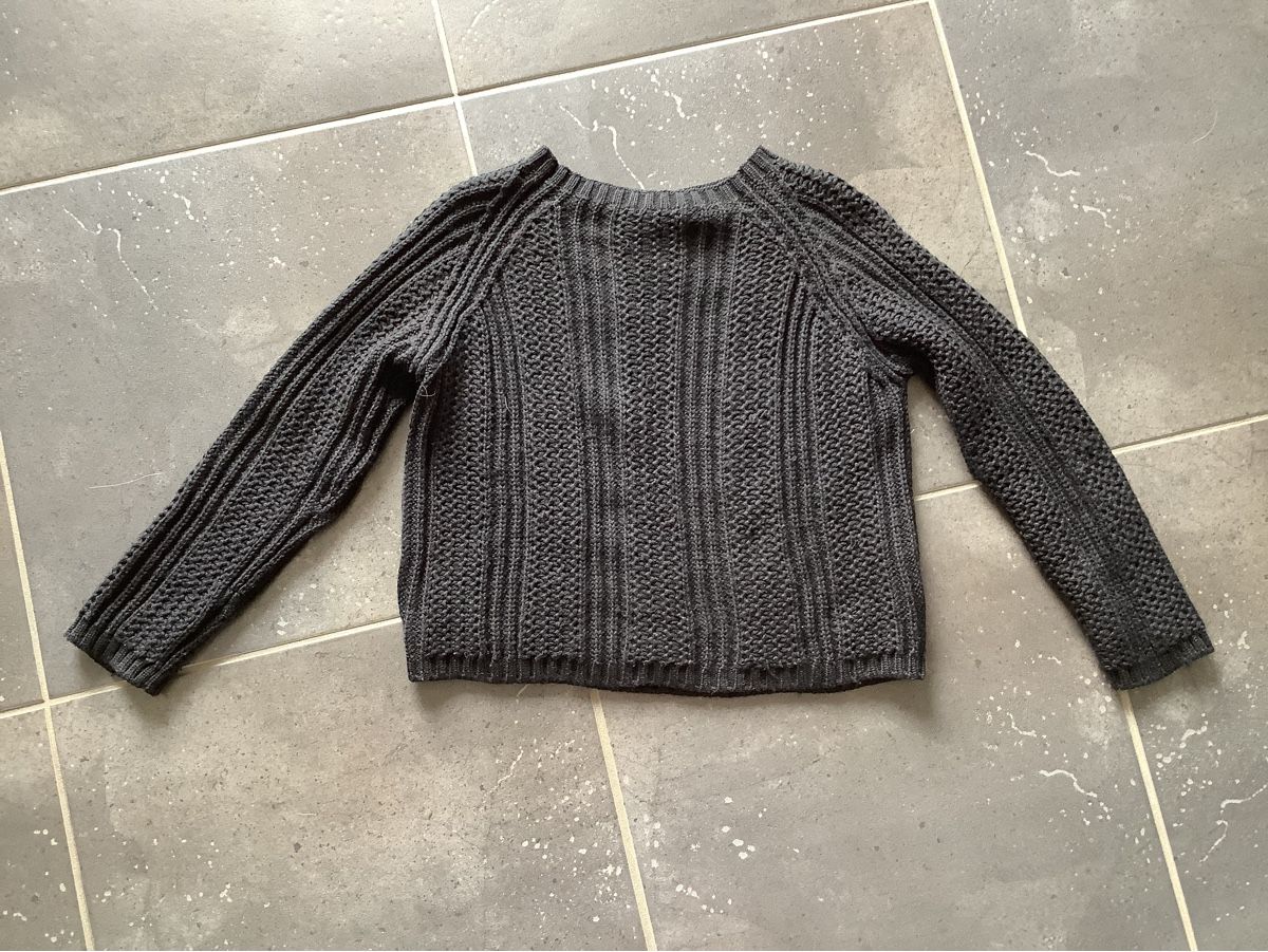 Max Mara Pullover & Sweatshirts: Pull MaxMara noir taille S bon état – Neu (gemäss Beschreibung) aus Granges -Paccot von Titi_1978