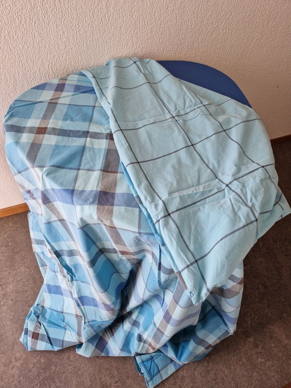 Tessuti: Stoff zum Basteln/Nähen – Usato da Münchenbuchsee venduto da Aare22 1