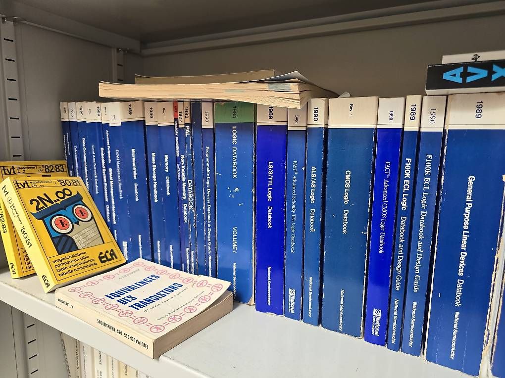 Libri: Data sheets Philips, National, TI, Intel, etc. – Usato da Lutry venduto da Matteo022 3
