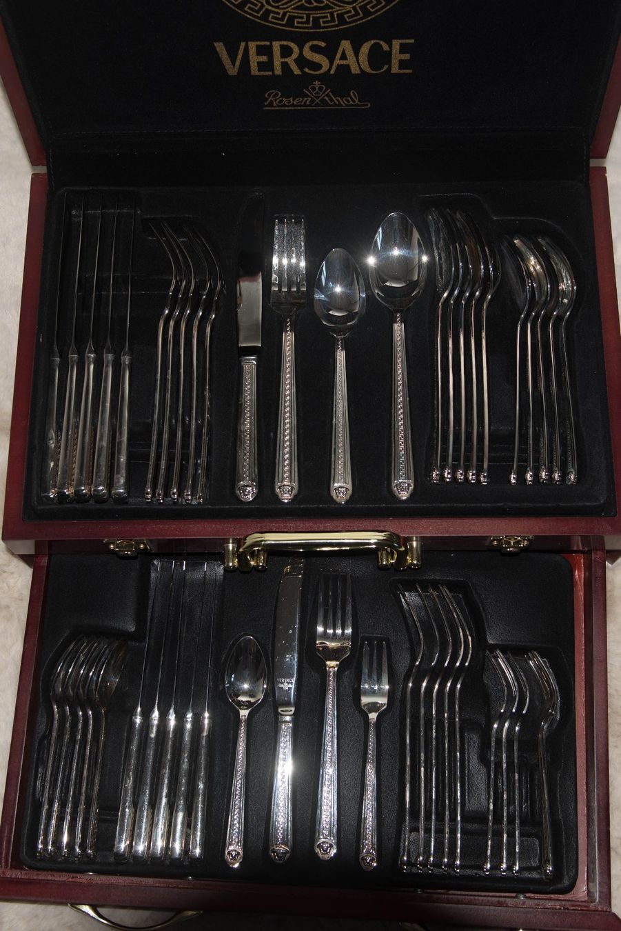 Bestecksets: Valise couverts Versace Medusa – Neu (gemäss Beschreibung) aus Yvorne von La6