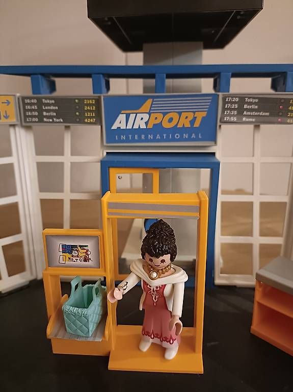 Giocattoli: Playmobil Airport  – Usato da Mönchaltorf venduto da vernise25 3