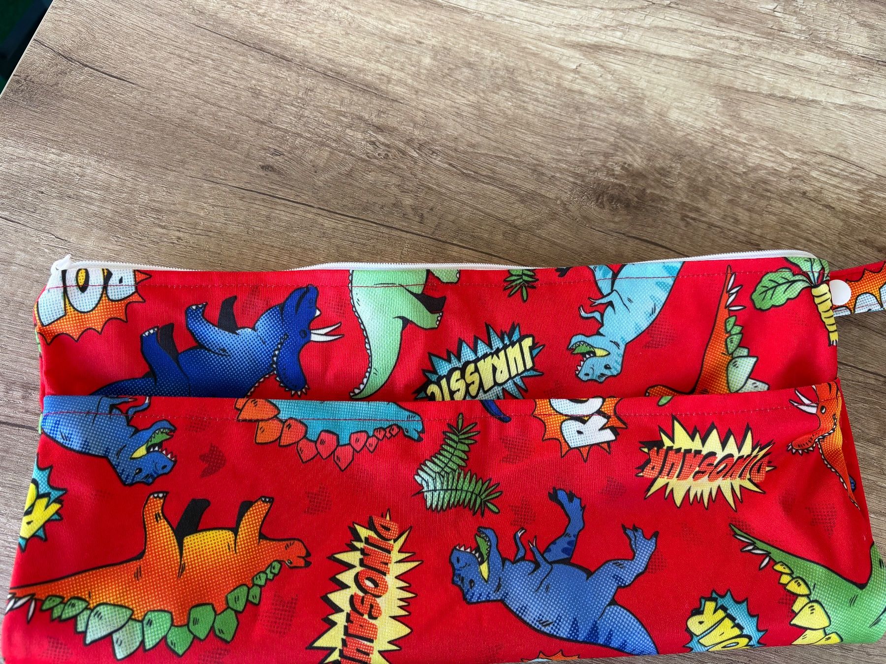 Borse: Nassbeutel mit Dinosaurier Motiv – Usato da Schübelbach venduto da S1CH 1