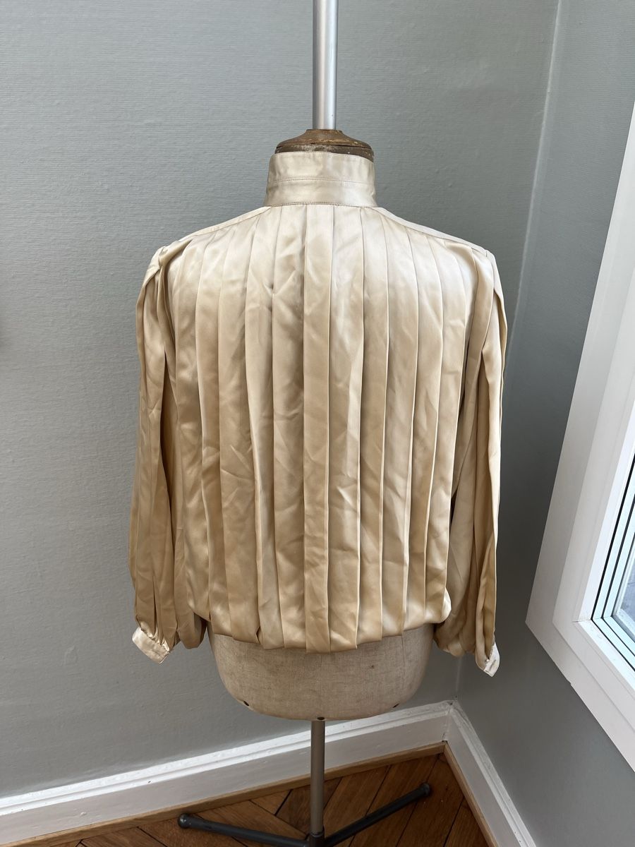 Chemisiers: Thierry Mugler Bluse – D'occasion à Basel par and_bc5b 3