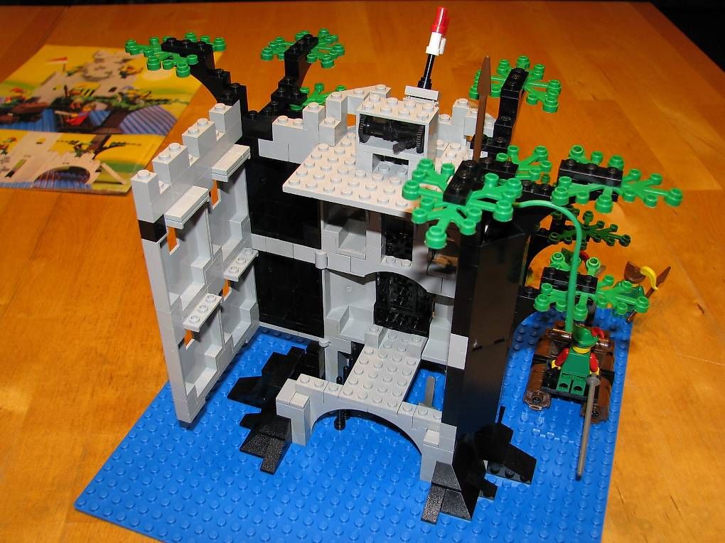 Lego Giocattoli: Lego Castle 6077 Forestmen's River Fortress – Usato da Wangen b. Olten venduto da Binggeli4 2
