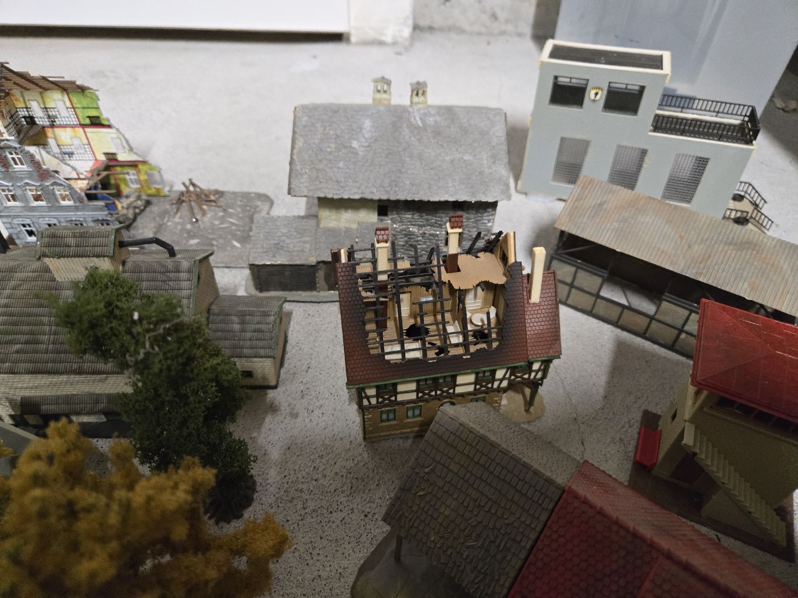 Kit di modellismo & Modellini statici: Lot diorama parts, ca 1/72 – Usato da Lyss venduto da nesholo1986 1